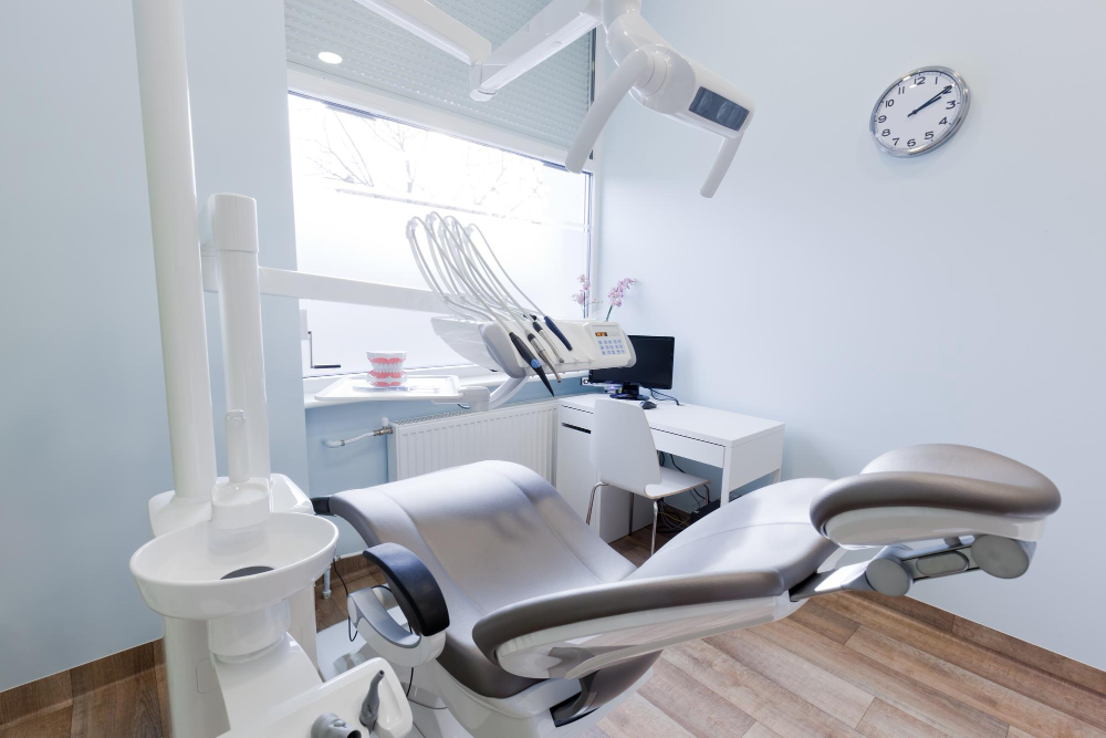 Como evitar falhas em equipamentos odontológicos
