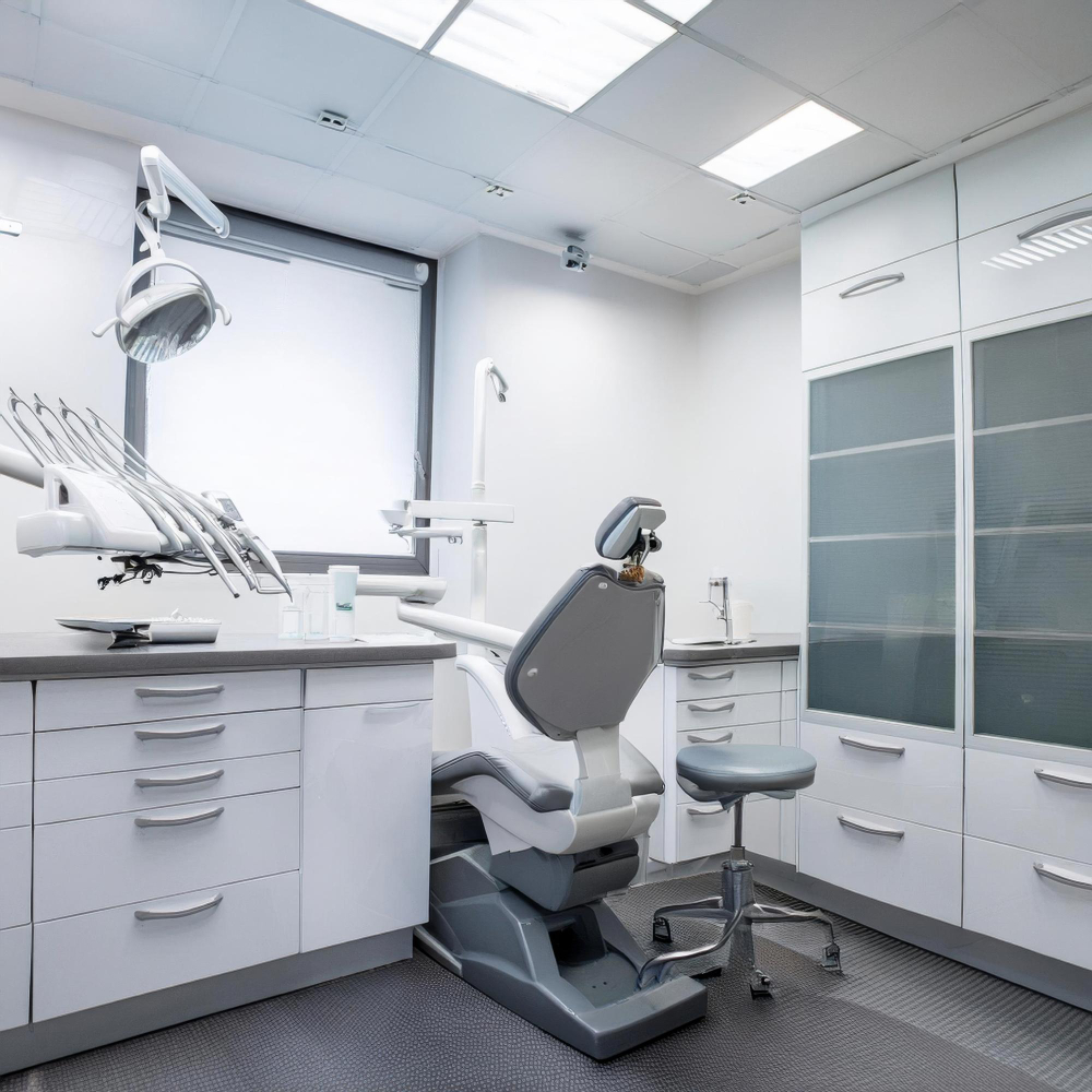 Manutenção corretiva em equipamento odontológico